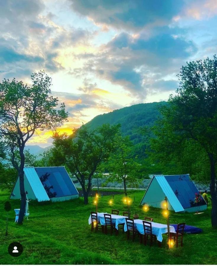 Under Stars House Hotel Vermosh Exterior photo
